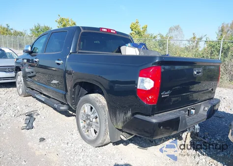 2016 Toyota Tundra Platinum 5.7L V8 z USA, uszkodzony, nr VIN 5TFAW5F15GX555415
